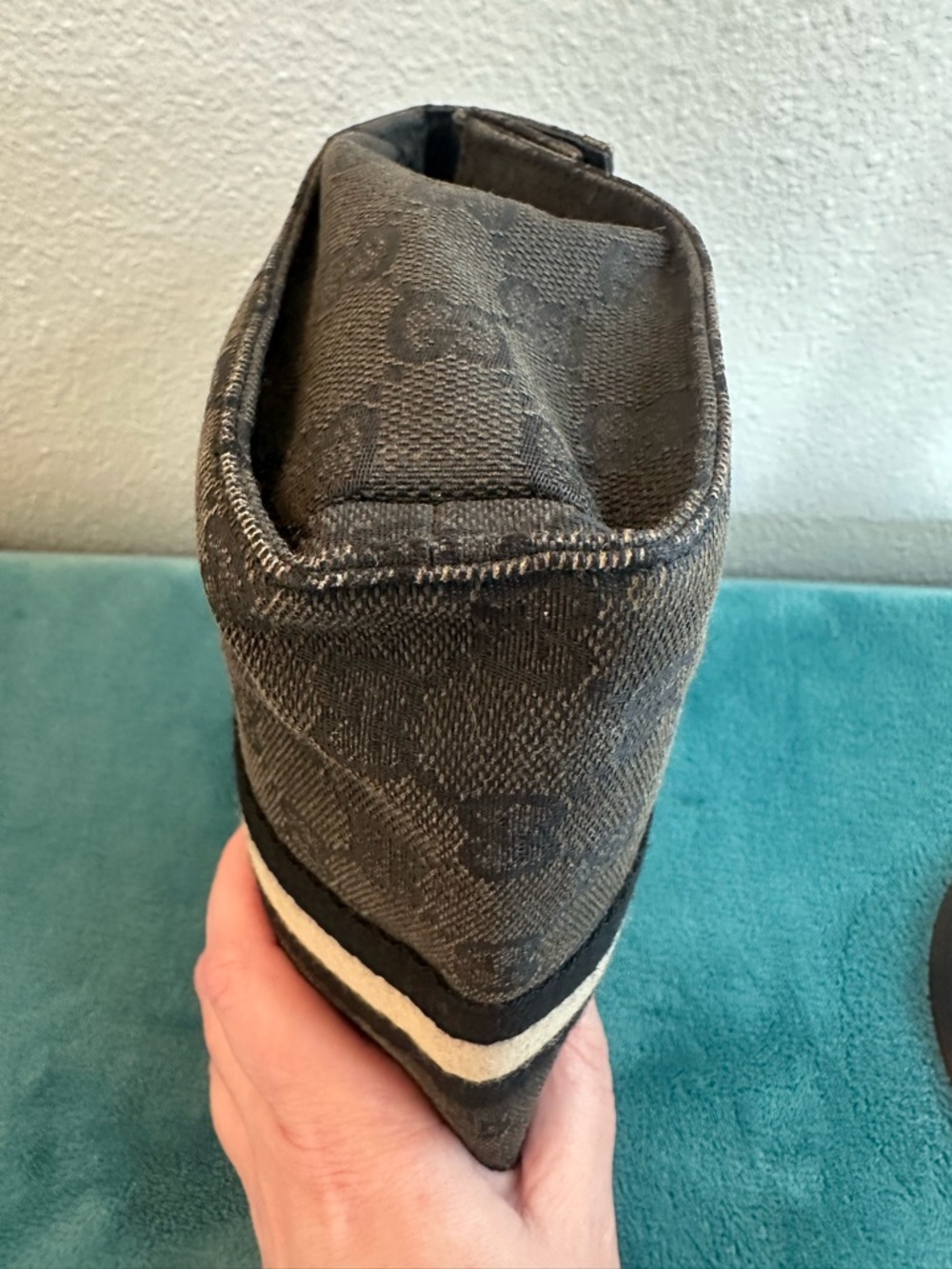 Gucci GG Canvas Web Stripe Cosmetic Bag Pouch Black Beige Auth w/ COA - Picture 9 of 10